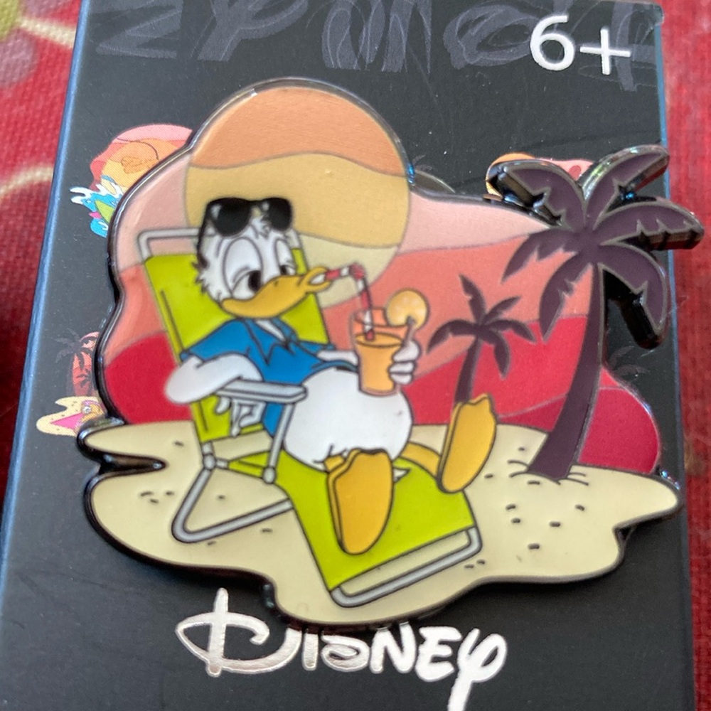 Disney Loungefly Donald Duck Sunset Beach Pin